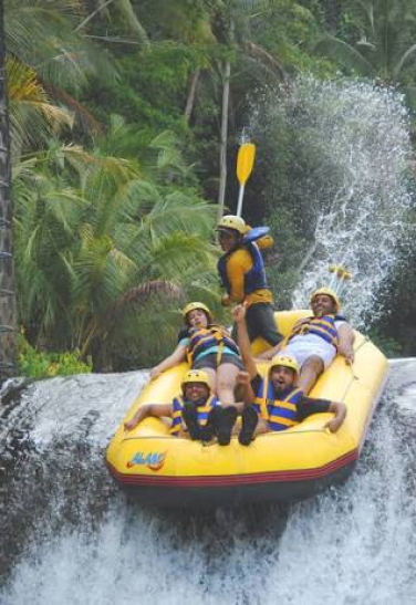 Bali rafting telaga waja