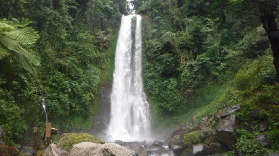 Where is the waterfall of goods in bali 