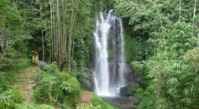 Waterfall Twin Lake Tour